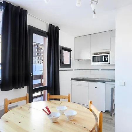 Apartment Aigue-marine - Confort - Skis Aux Pieds - Balcon - Vue Vallee Mae-3614 Macot-la-Plagne